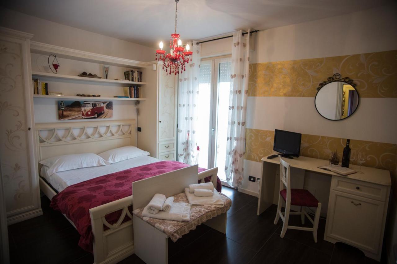Villa Indipendente A Pochi Passi Dal Lago Сан-Феличе-дель-Бенако Экстерьер фото